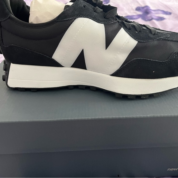 Men’s New Balance size 11.5 - Picture 3 of 3